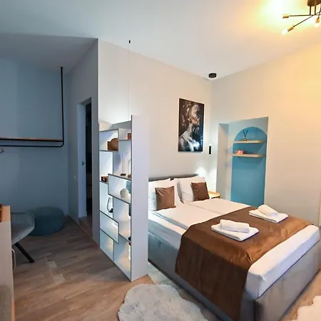 Althof Aparthotel *